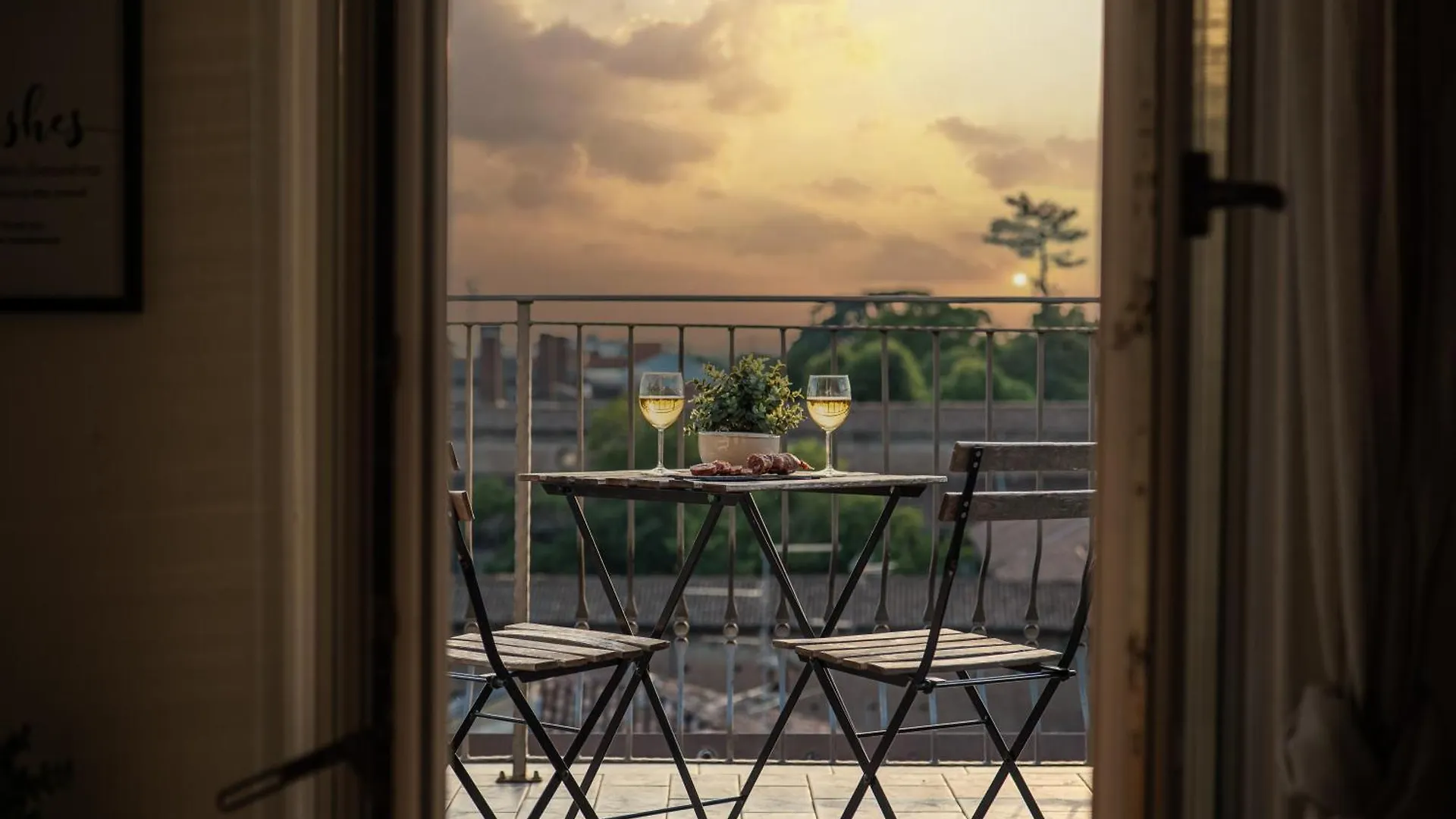 Attico Elegante Con Terrazza Panoramica, In Centro Apartment Piacenza